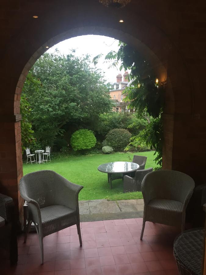 Copper Beech House Bed and Breakfast Malvern Exteriör bild
